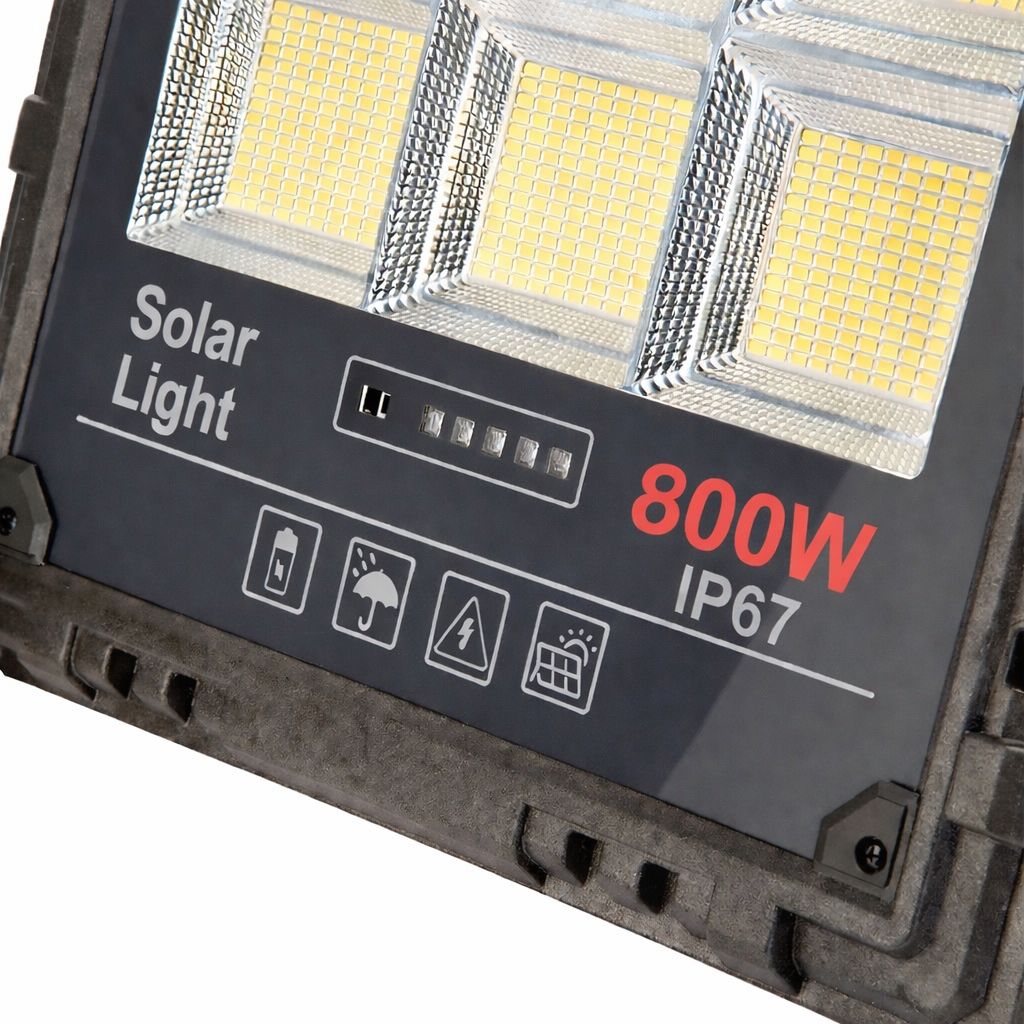 Proiector Solar LED JORTAN Exterior 800W, cu Panou Solar Extern, Telecomanda Wireless, Lumina Alb Rece, Carcasa Aluminiu, IP67 Rezistent la Apa și Praf, Set Complet, Dimensiune 39x33x7.5cm, pentru Curte, Alee, Garaj și Parcare
