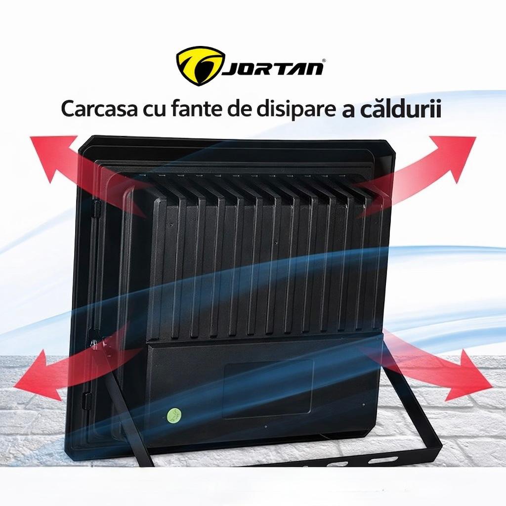Proiector Solar LED JORTAN Exterior 500W, cu Panou Solar Extern, Telecomandă, Lumină Alb Rece, IP66 Rezistent la Apă și Praf, pentru Curte, Alee, Garaj și Parcare