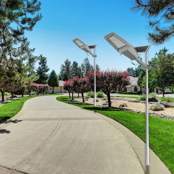 Lampa Solara LED 1200W de Înalta Putere cu Autonomie Mare și Protecție IP65 pentru Exterior